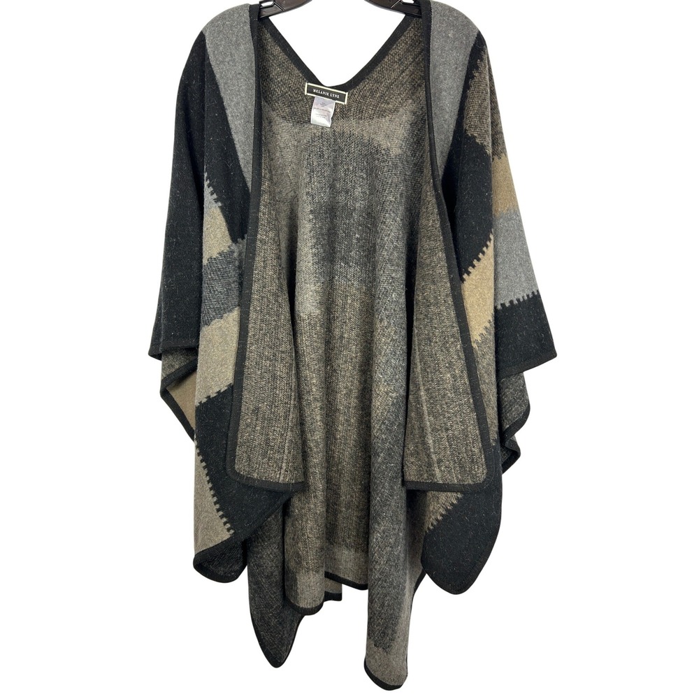 Melanie Lyne Colorblock Knit Poncho Grey Black Tan Geometric Wrap One Size